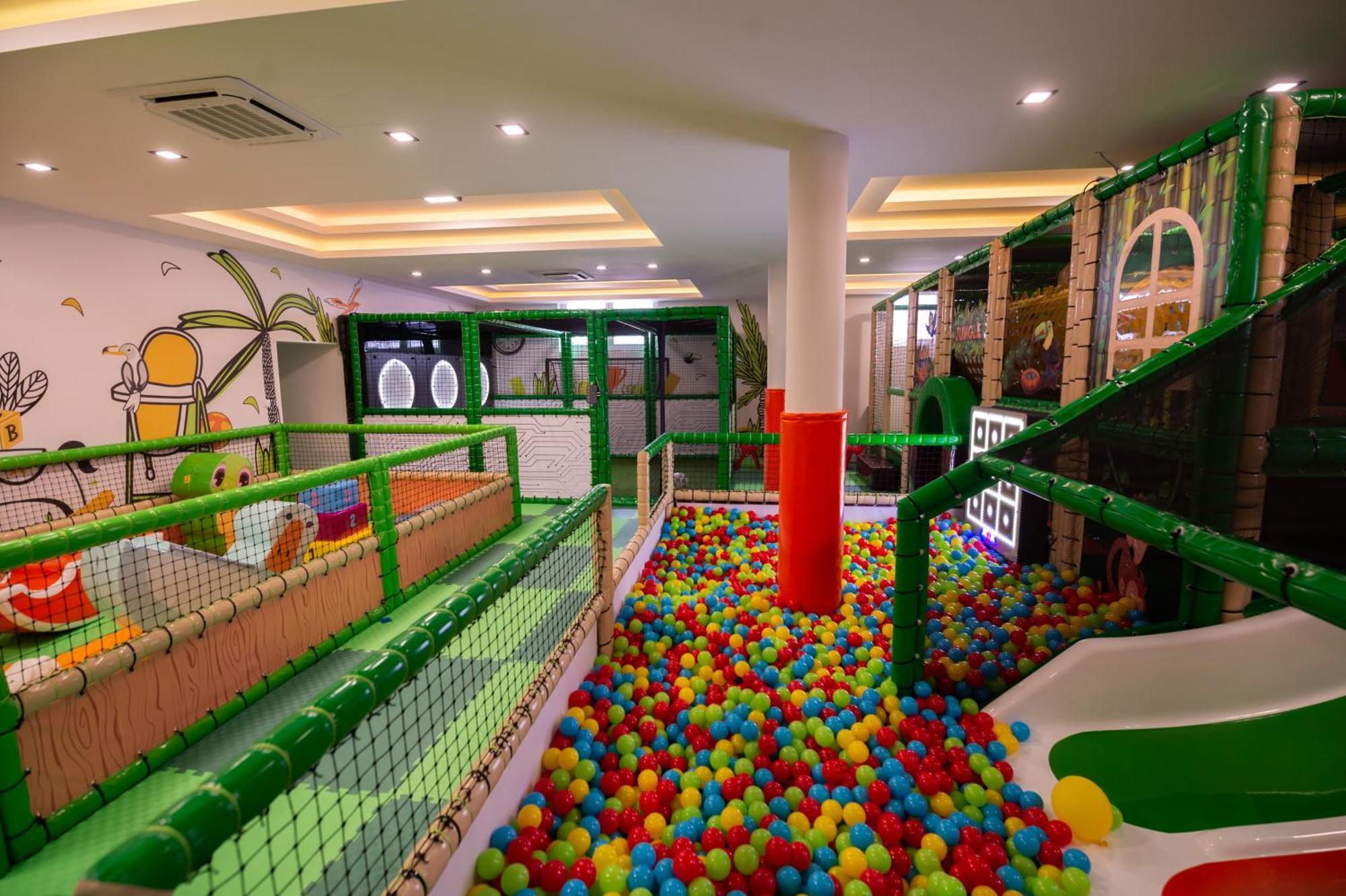 Hotel Nest Bijeljina Dış mekan fotoğraf