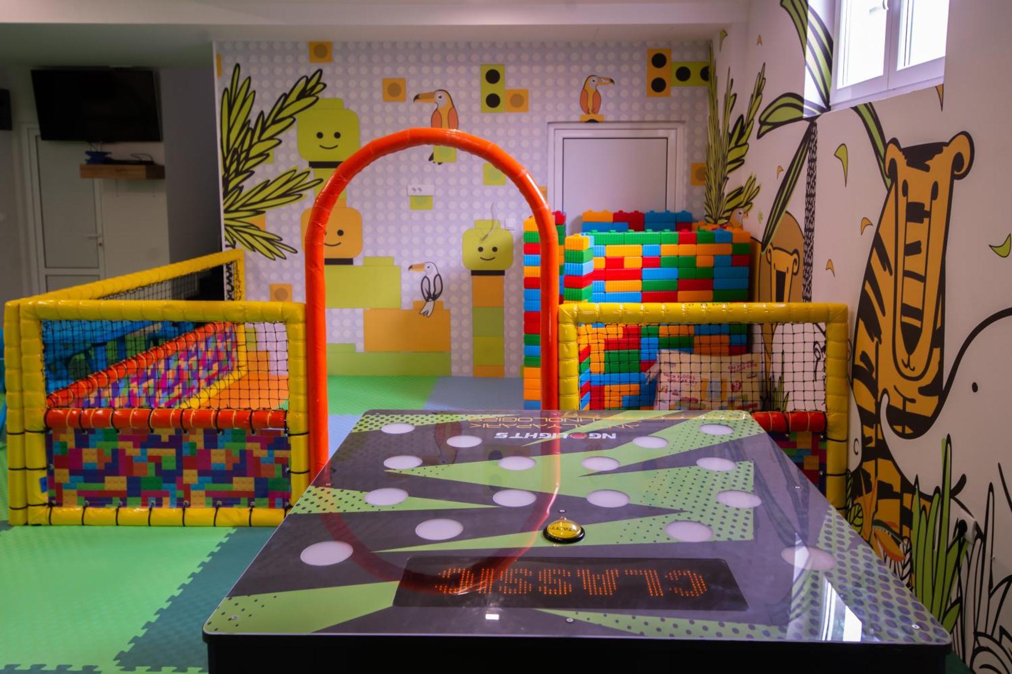 Hotel Nest Bijeljina Dış mekan fotoğraf