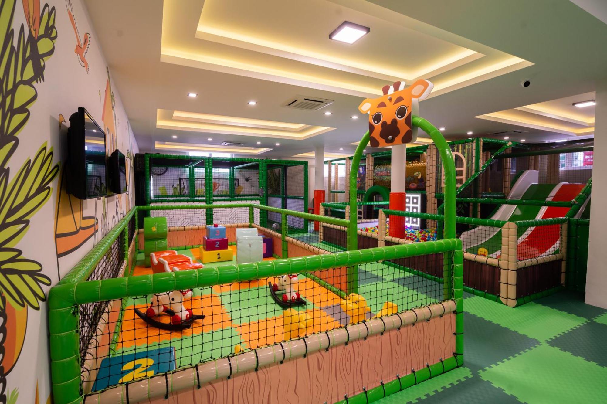 Hotel Nest Bijeljina Dış mekan fotoğraf