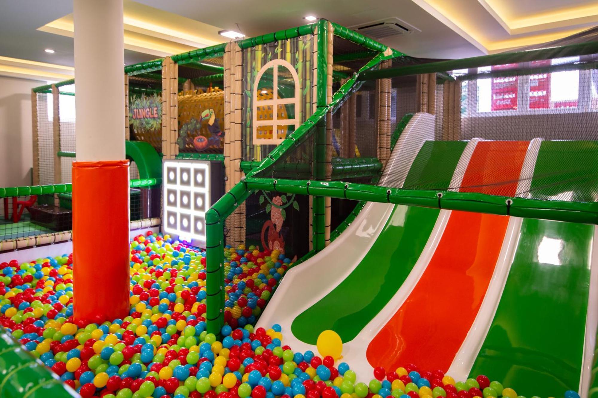 Hotel Nest Bijeljina Dış mekan fotoğraf