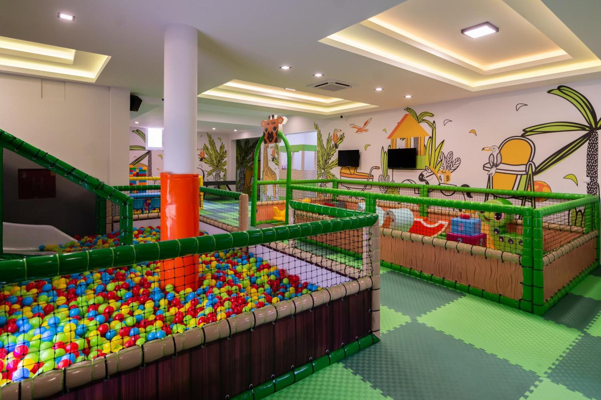 Hotel Nest Bijeljina Dış mekan fotoğraf