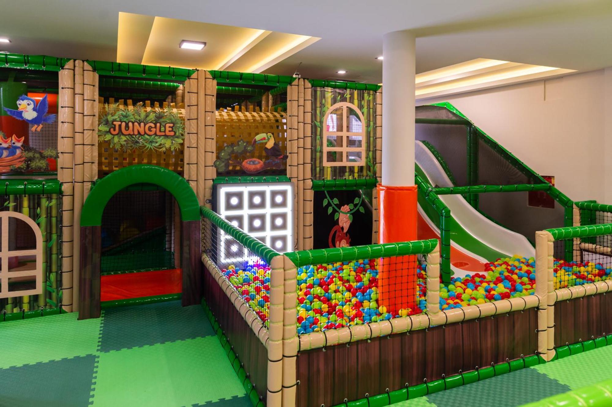 Hotel Nest Bijeljina Dış mekan fotoğraf