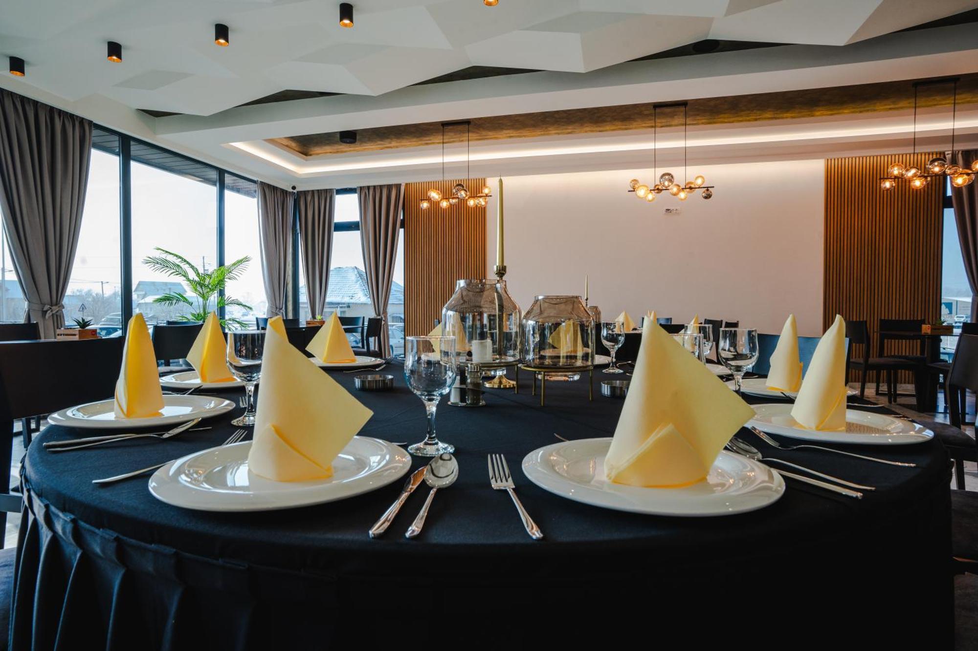 Hotel Nest Bijeljina Dış mekan fotoğraf