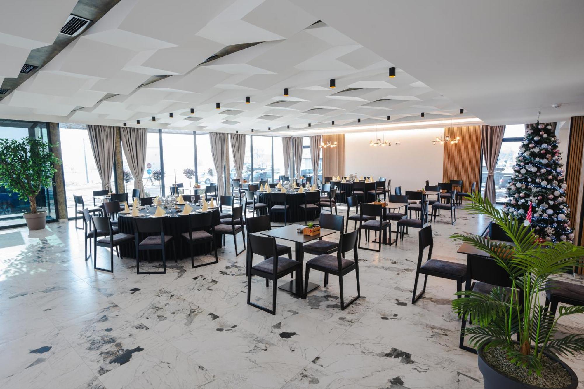 Hotel Nest Bijeljina Dış mekan fotoğraf